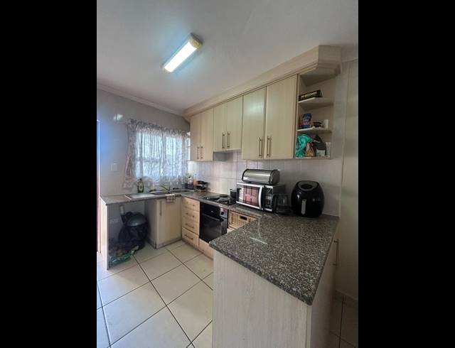 2 BEDROOM APARTMENT FOR SALE IN MANABA BEACH